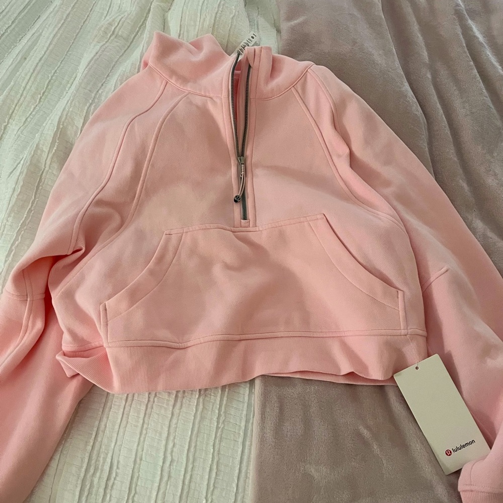 rare brand new with tags Lululemon strawberry milkshake scuba half zip M/L